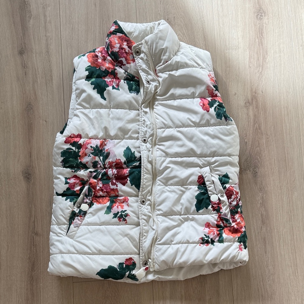 Joules Floral Puffer Vest - Cream and Red